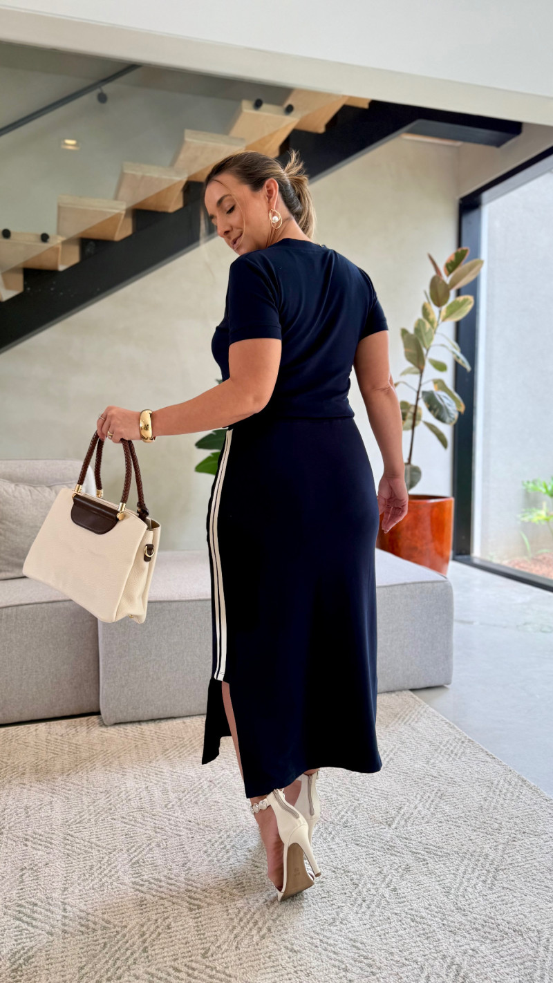 Conjunto Blusa E Saia Midi Moletinho Leni