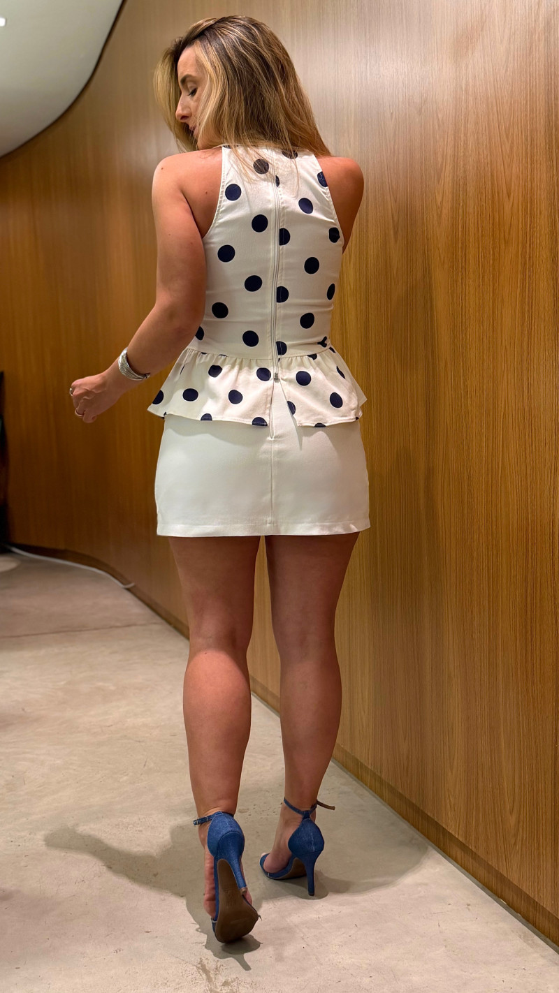 Conjunto Blusa E Shortsaia Poá Valesca 