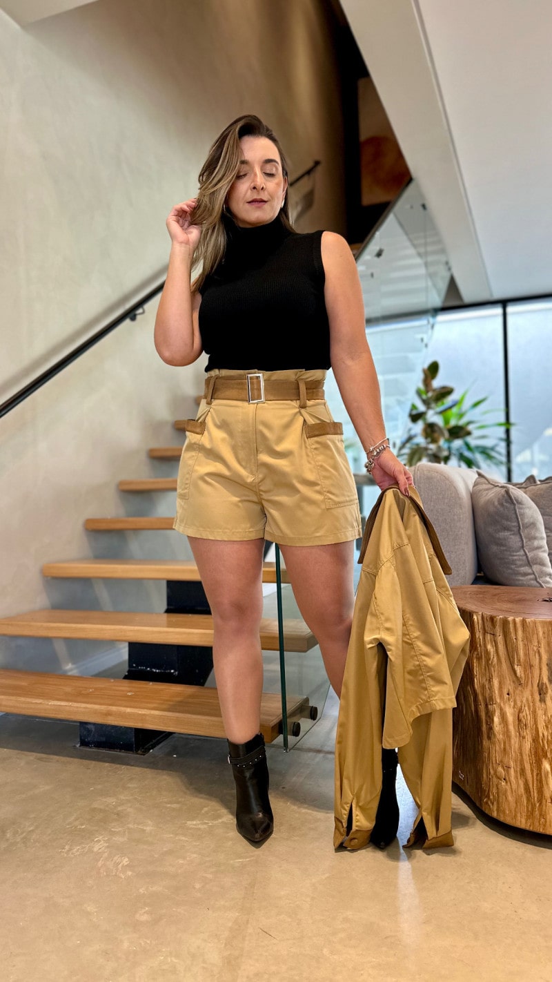 Conjunto Jaquetinha E Short Yas