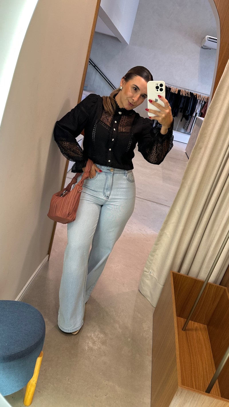 Camisa Detalhe Renda E Guipir Bela