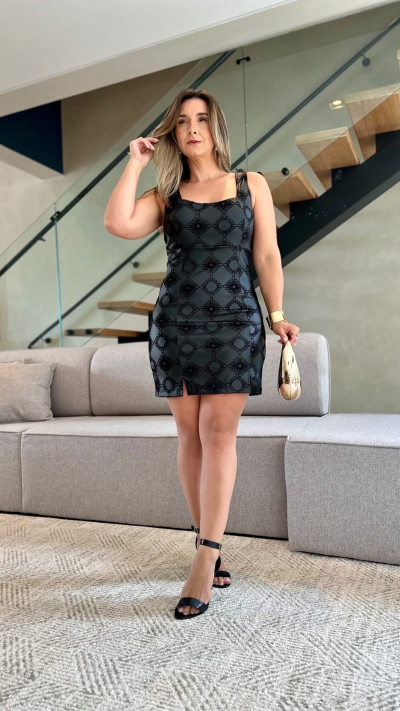 Vestido Couro Bordado Livia