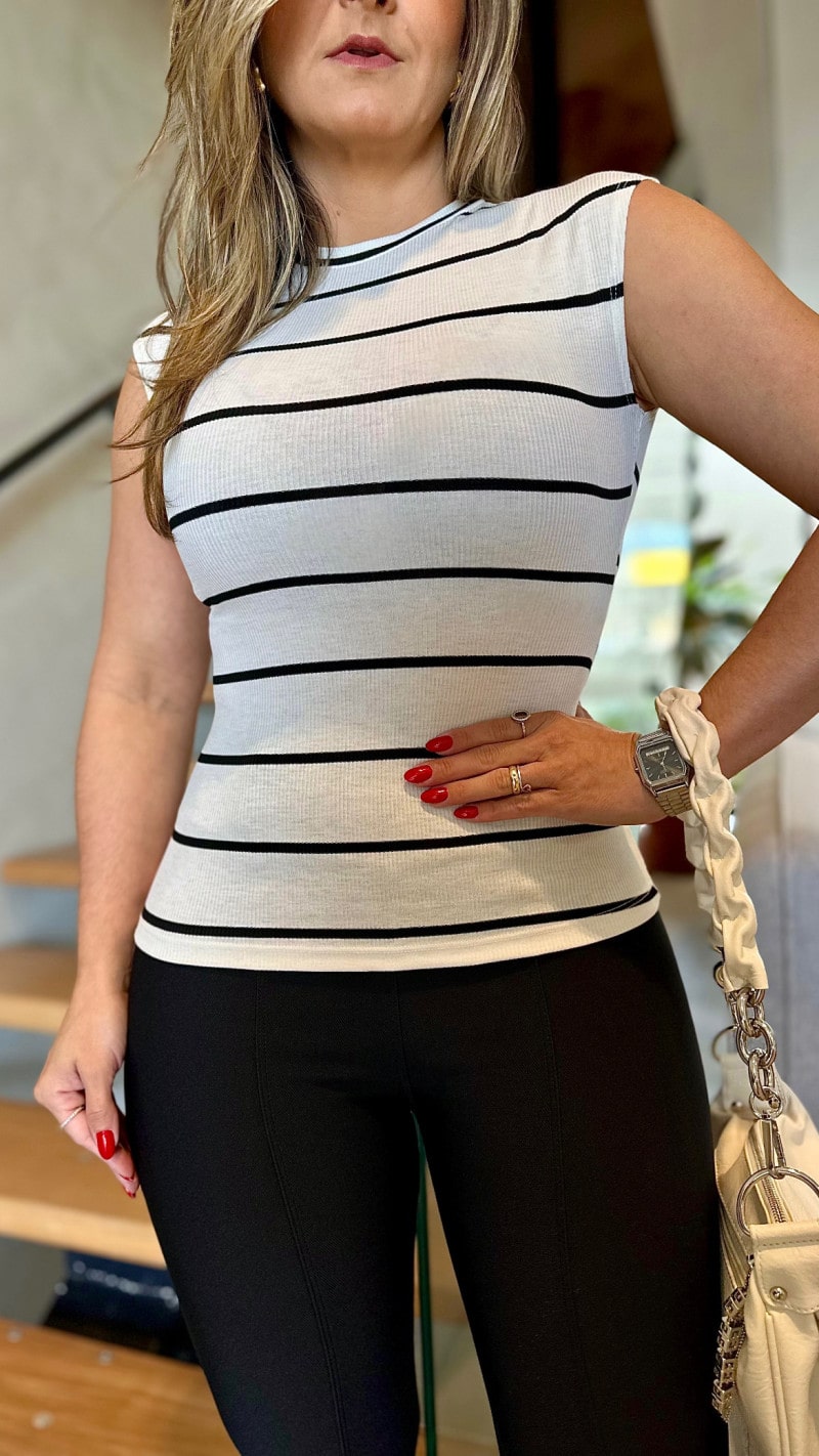 Blusa Gola Alta Canelada Aline