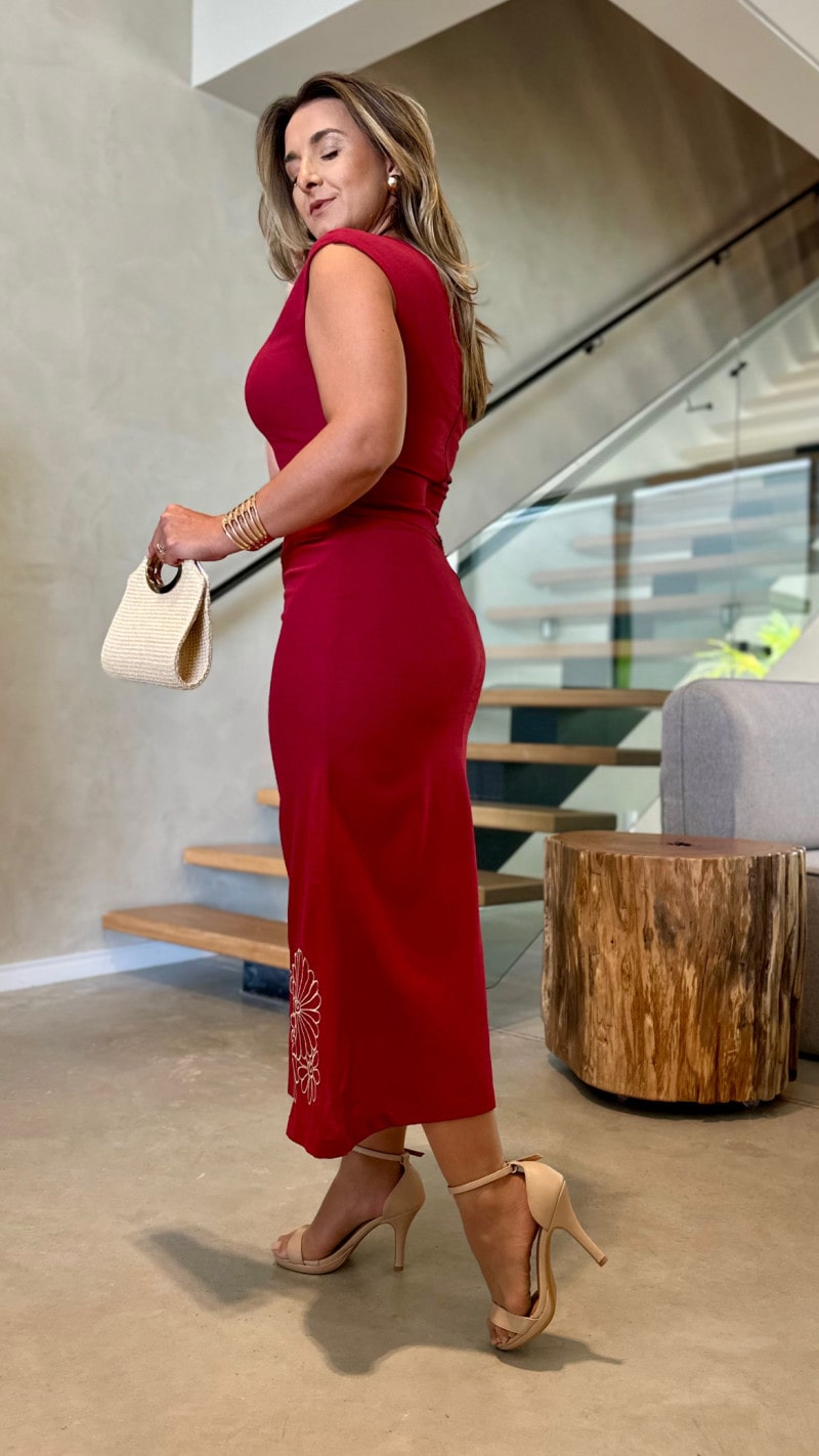 Conjunto Cropped E Saia Midi Linho Bordado Vani