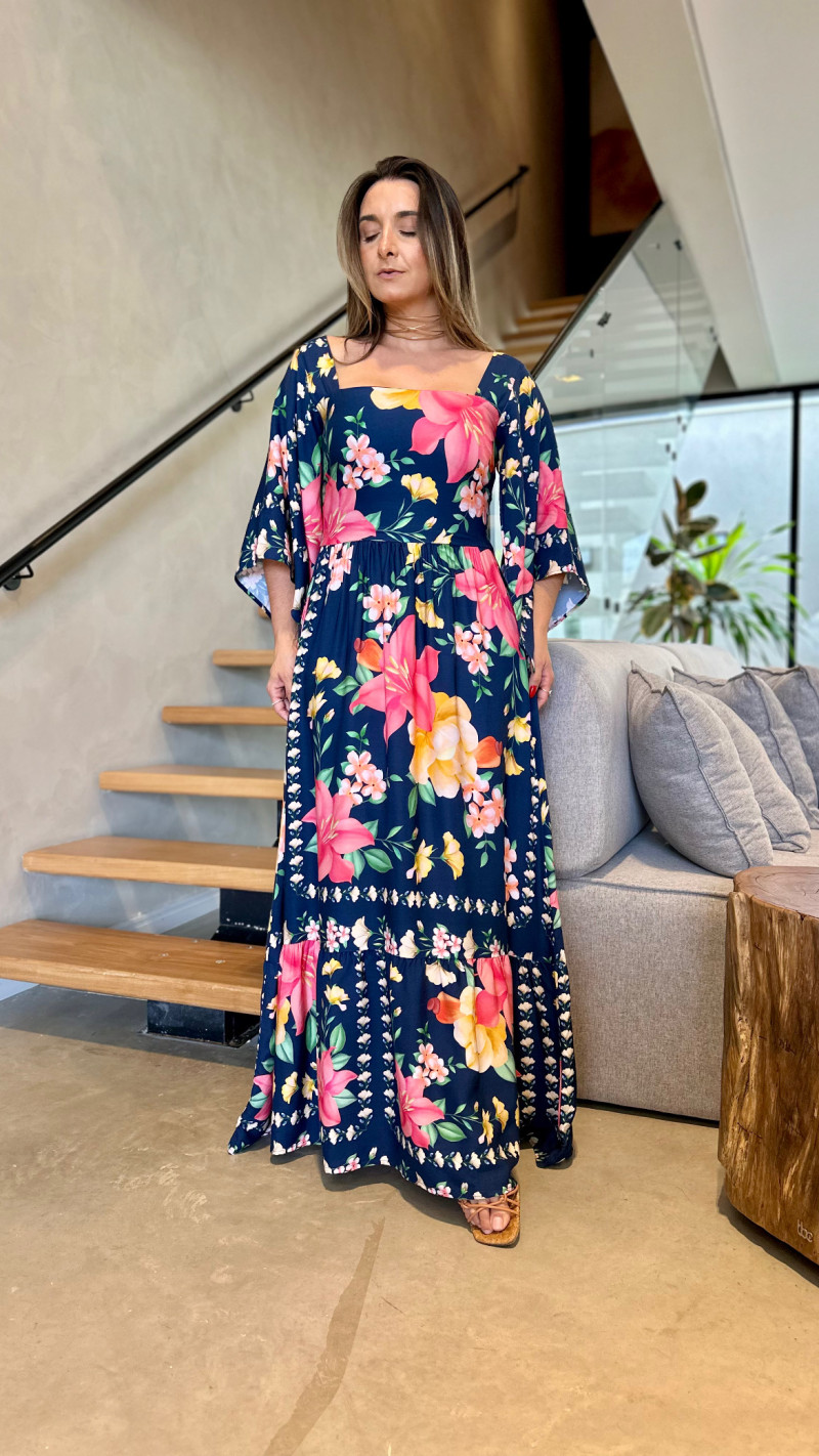 Vestido Longo Com Manga Bia