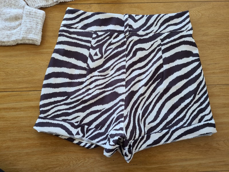Short Zebra