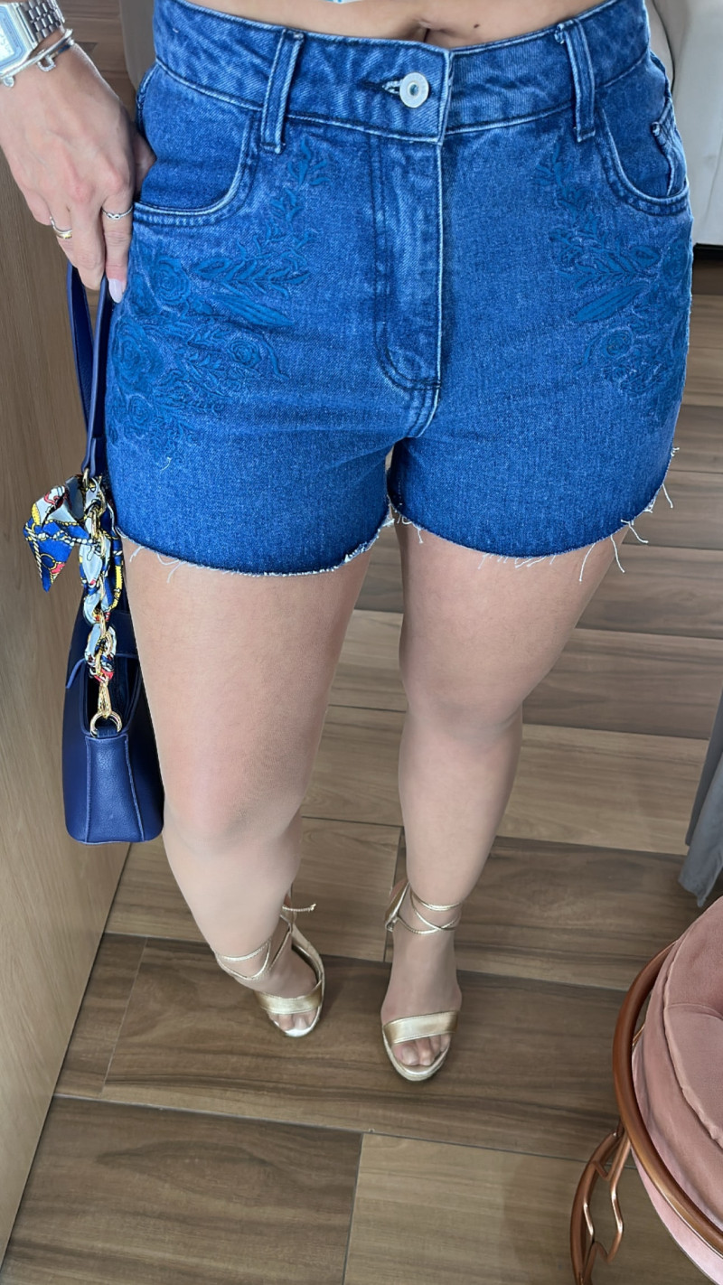Short Jeans Bordado 