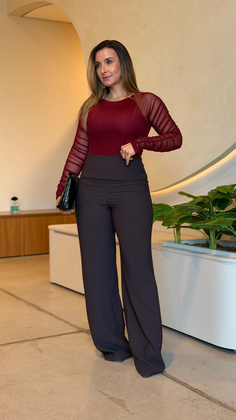 Calça Pantalona Detalhe Cós Aline