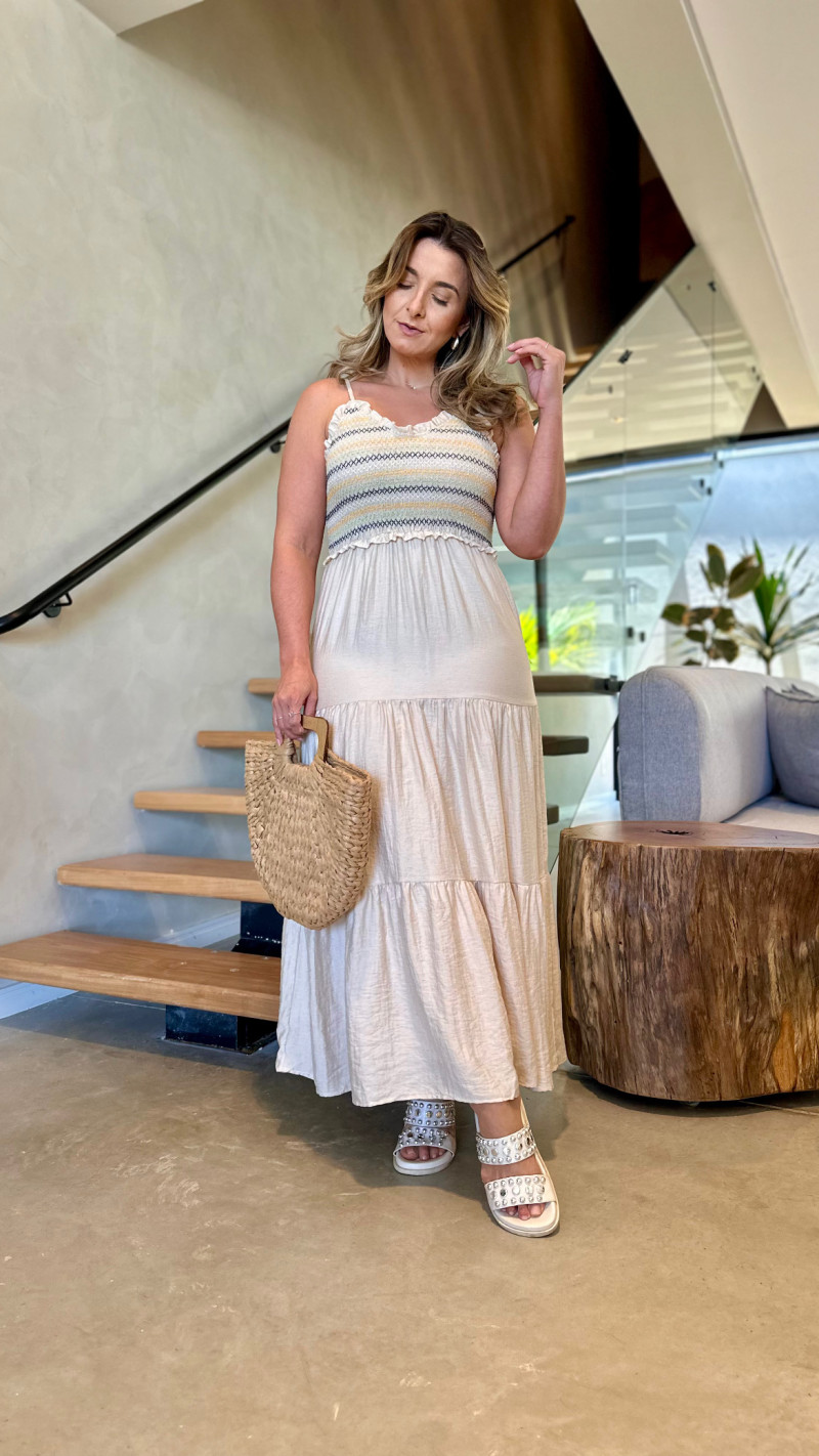 Vestido Midi Alcinha Bordado Vick