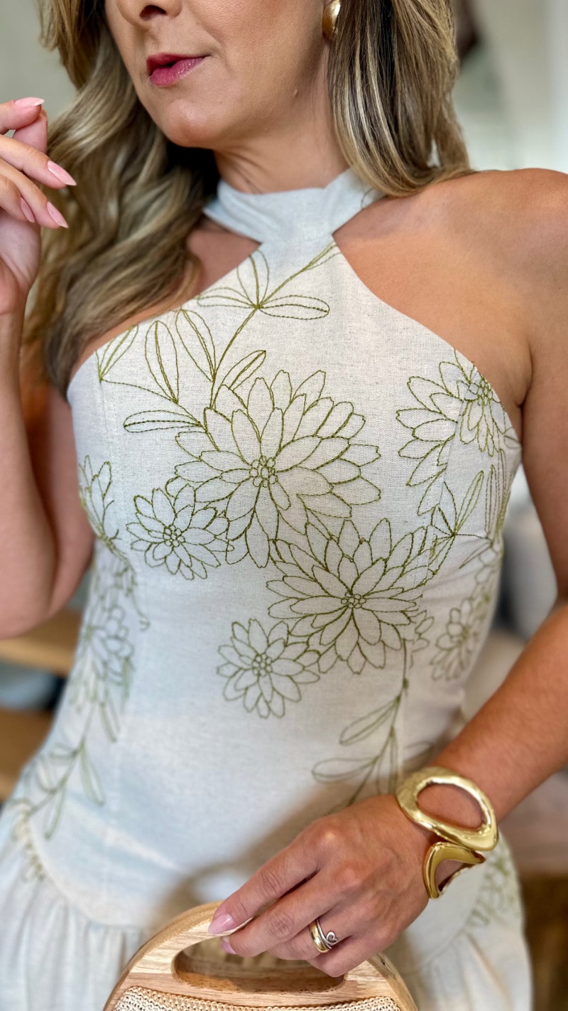 Vestido Longo Gola Alta Linho Bordado