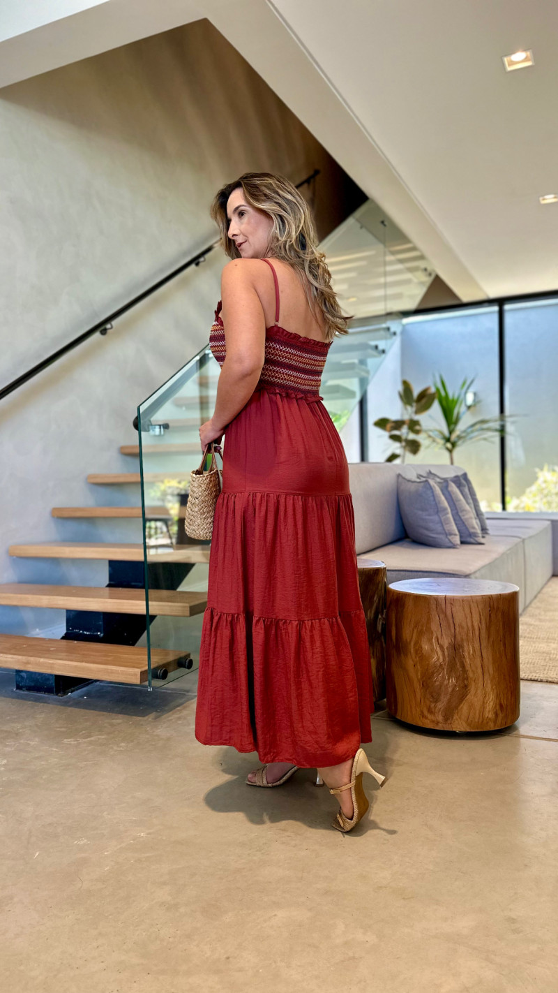 Vestido Midi Alcinha Bordado Vick