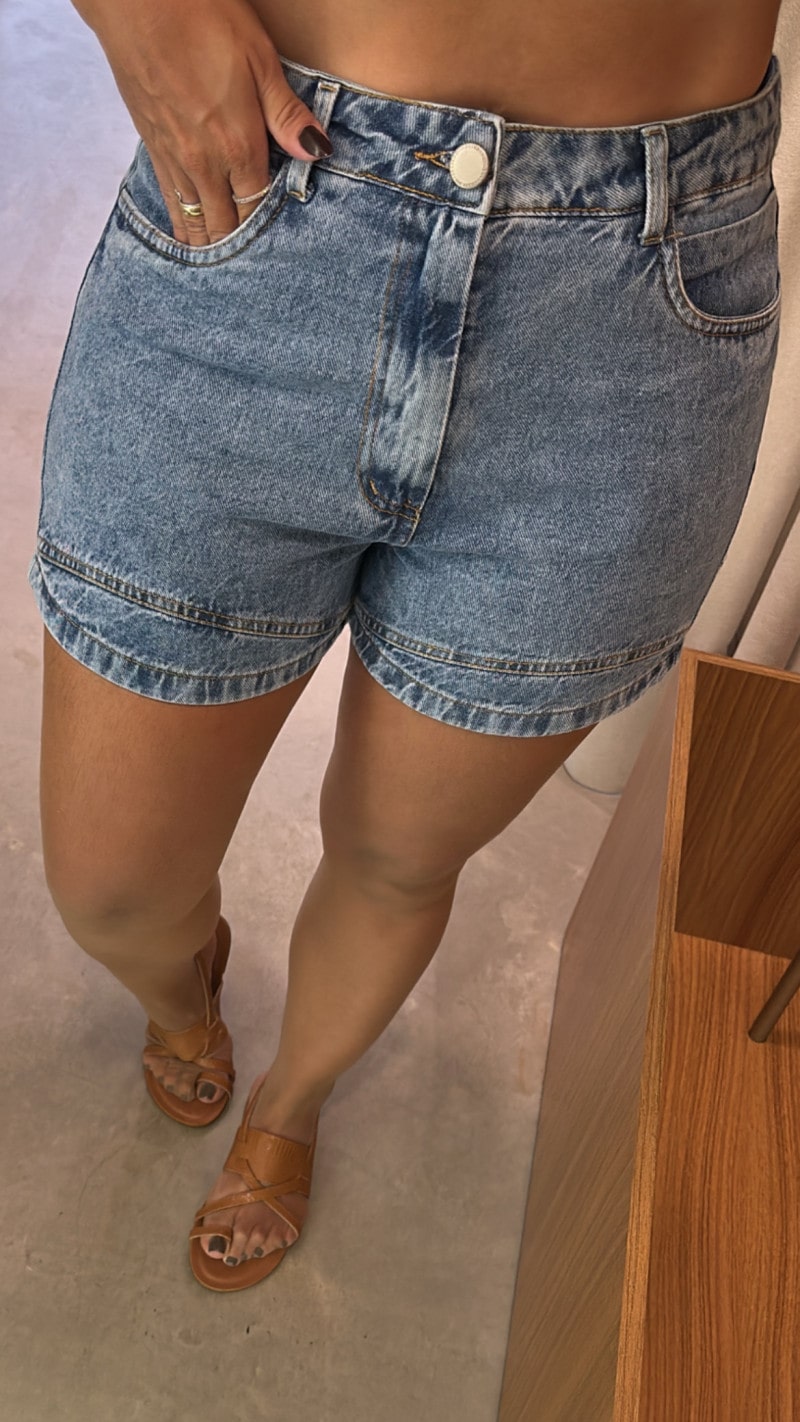 Short Curto Jeans Tai