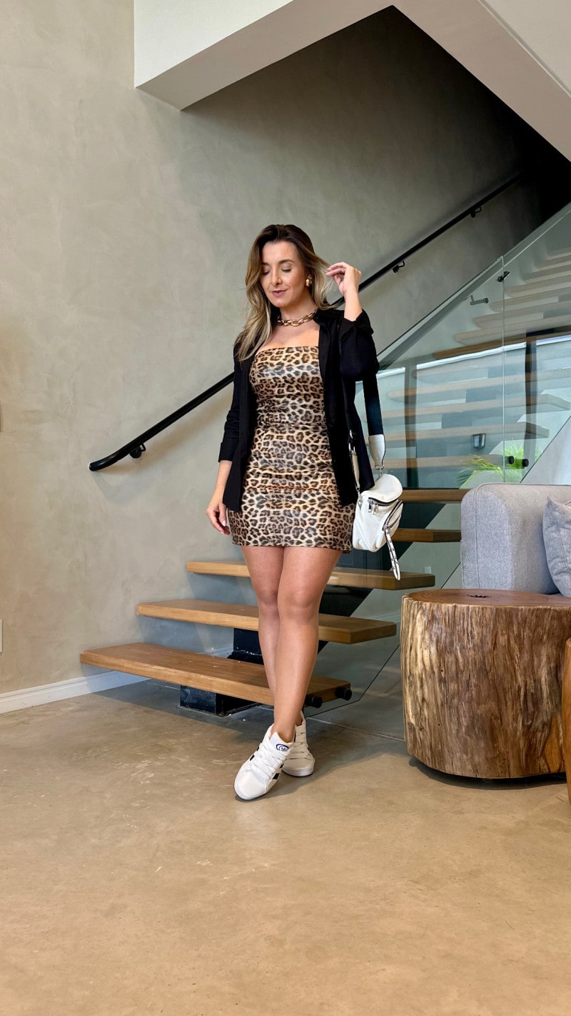 Conjunto Cropped Tomara Que Caia E Shortsaia Resinado