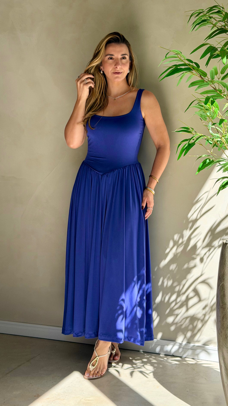 Vestido Midi Recorte Princesa 