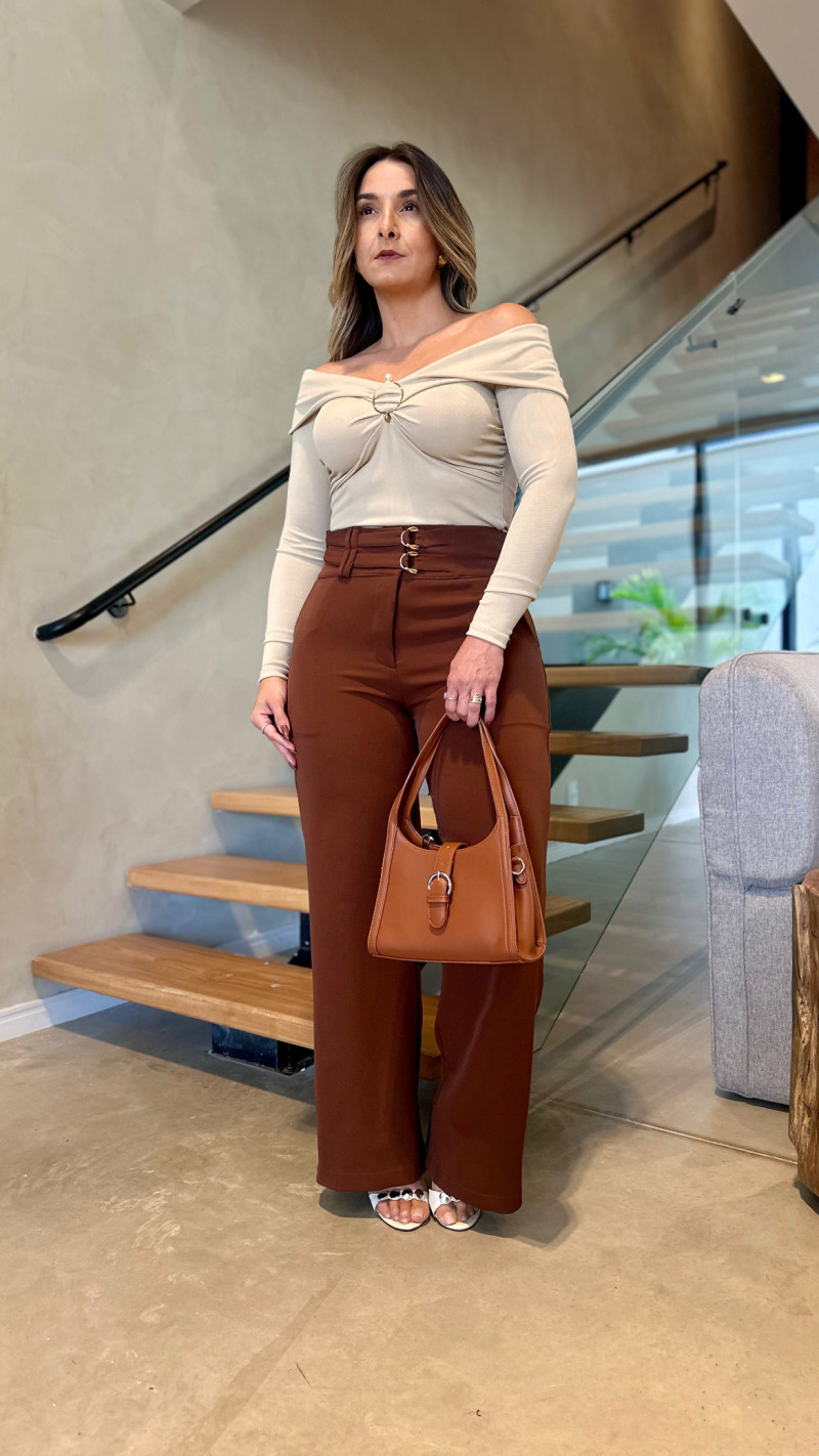 Blusa Ombro Á Ombro Com Detalhe Lís