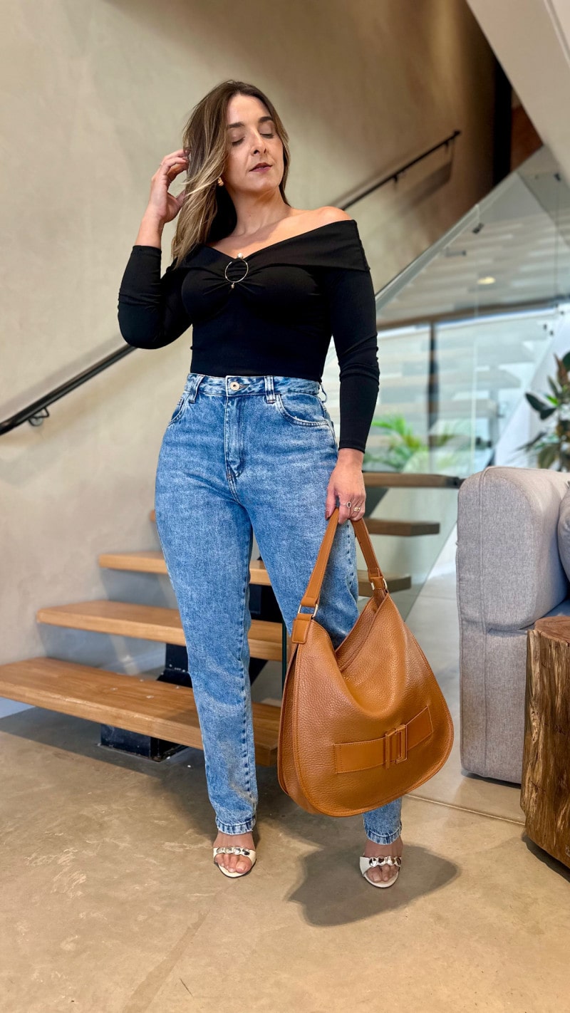 Blusa Ombro Á Ombro Com Detalhe Lís