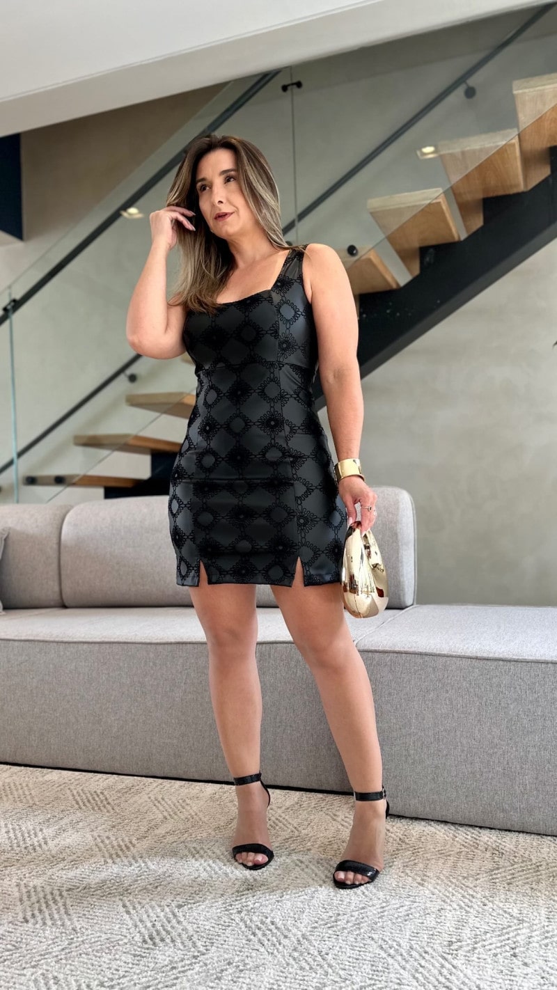 Vestido Couro Bordado Livia