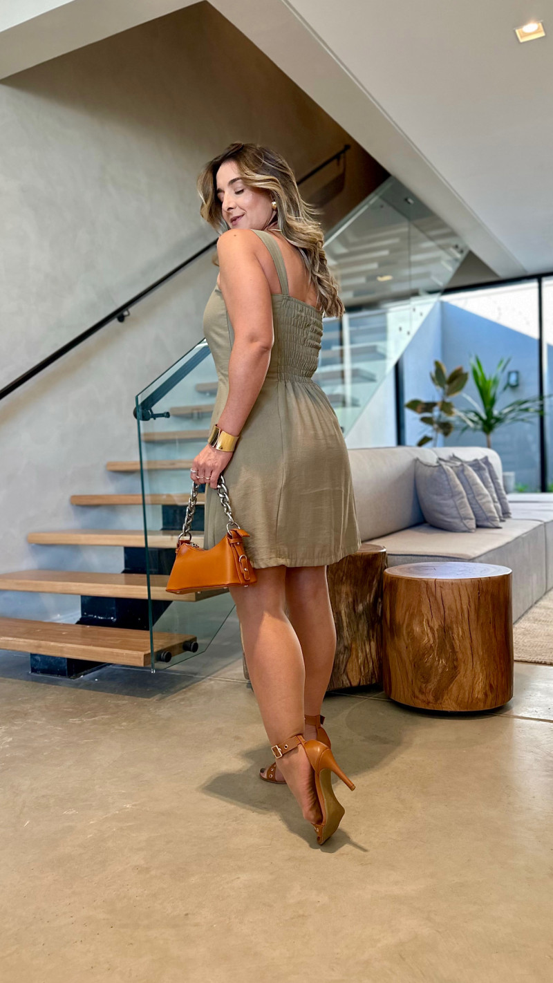 Vestido Curto Alça Larga Fer