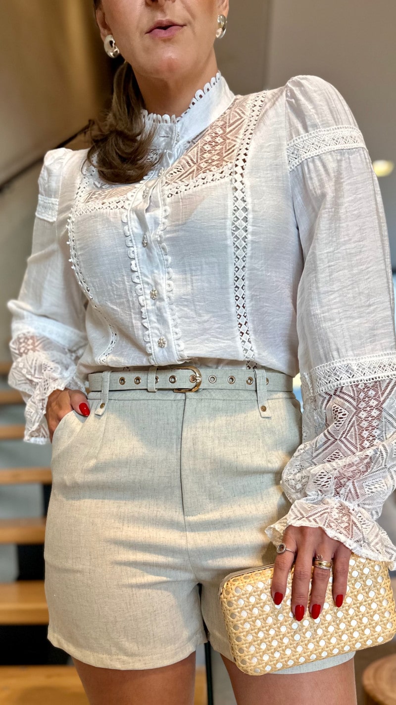 Camisa Detalhe Renda E Guipir Bela