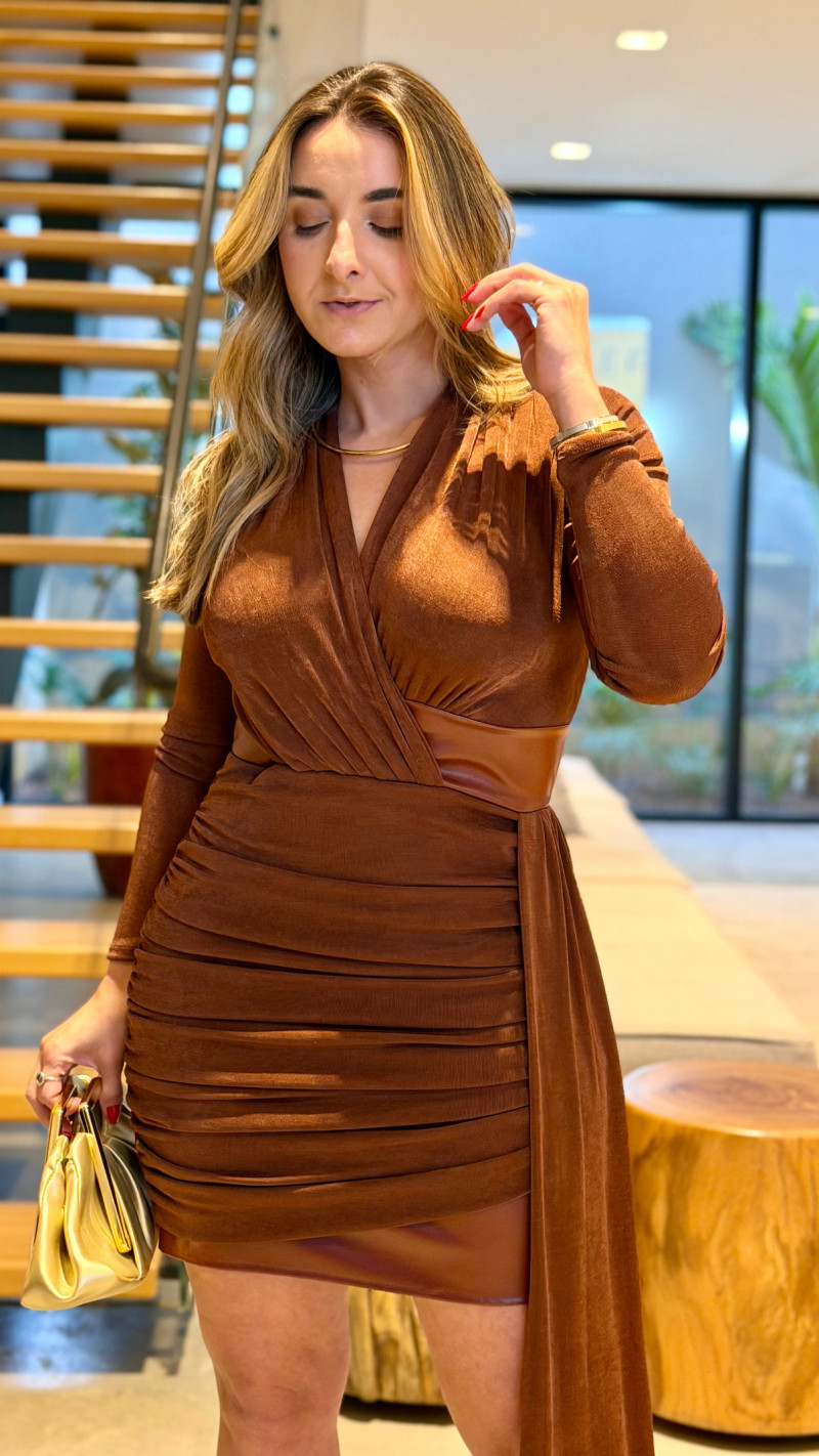 Vestido Curto Detalhe Couro Roberta