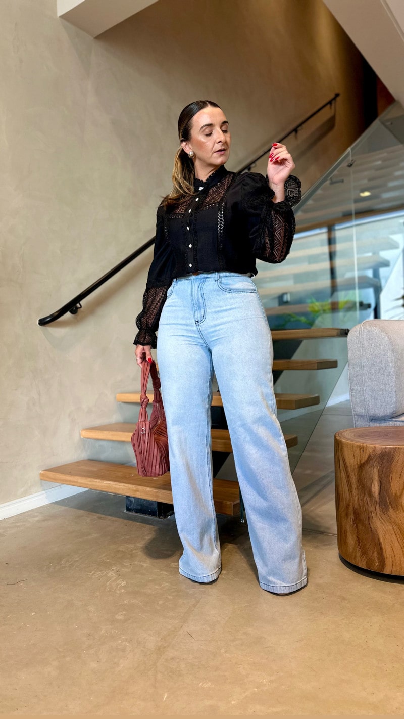 Camisa Detalhe Renda E Guipir Bela