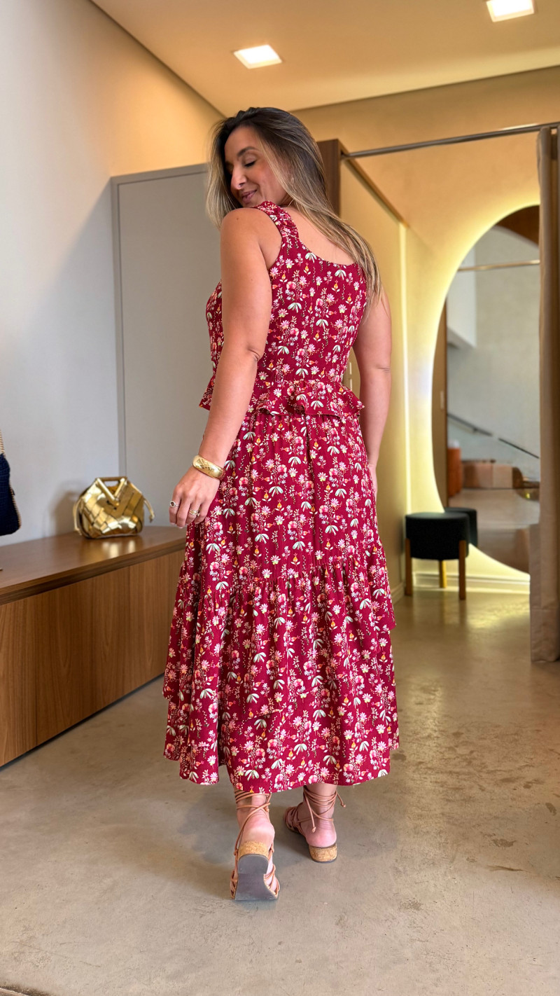 Conjunto Cropped E Saia Midi Maya