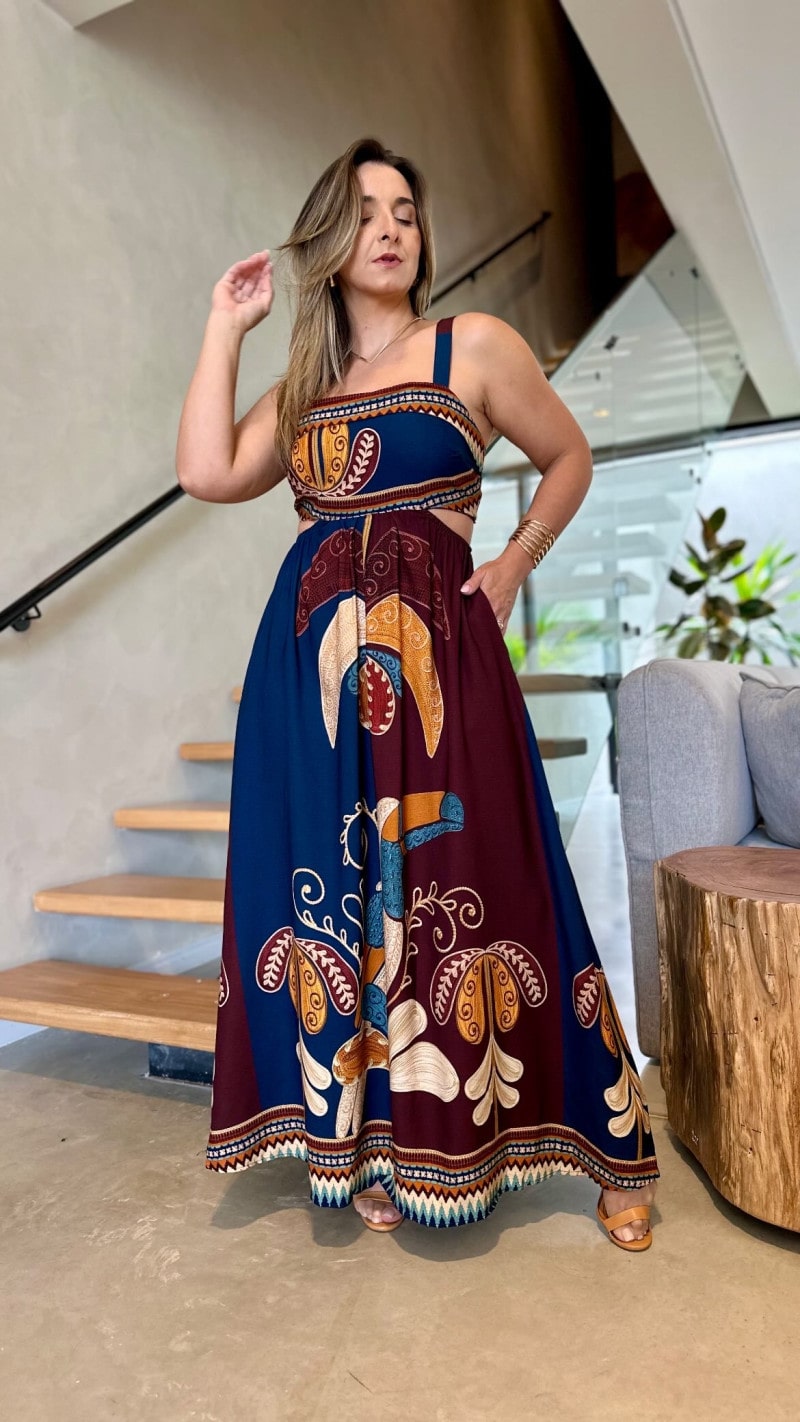 Vestido Longo Alça Larga Com Amarração Fer