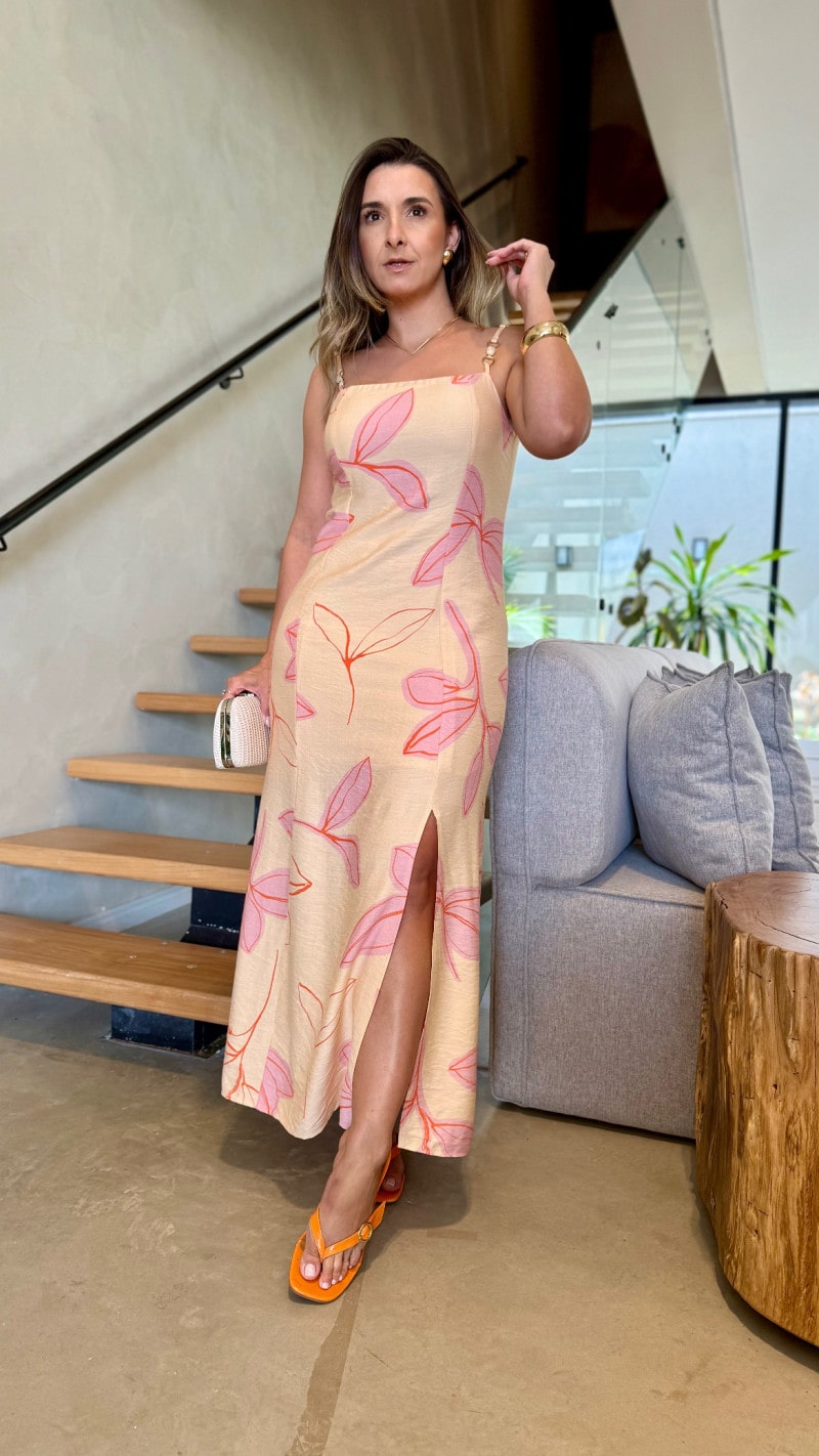 Vestido Midi Detalhe Alcinha Lari