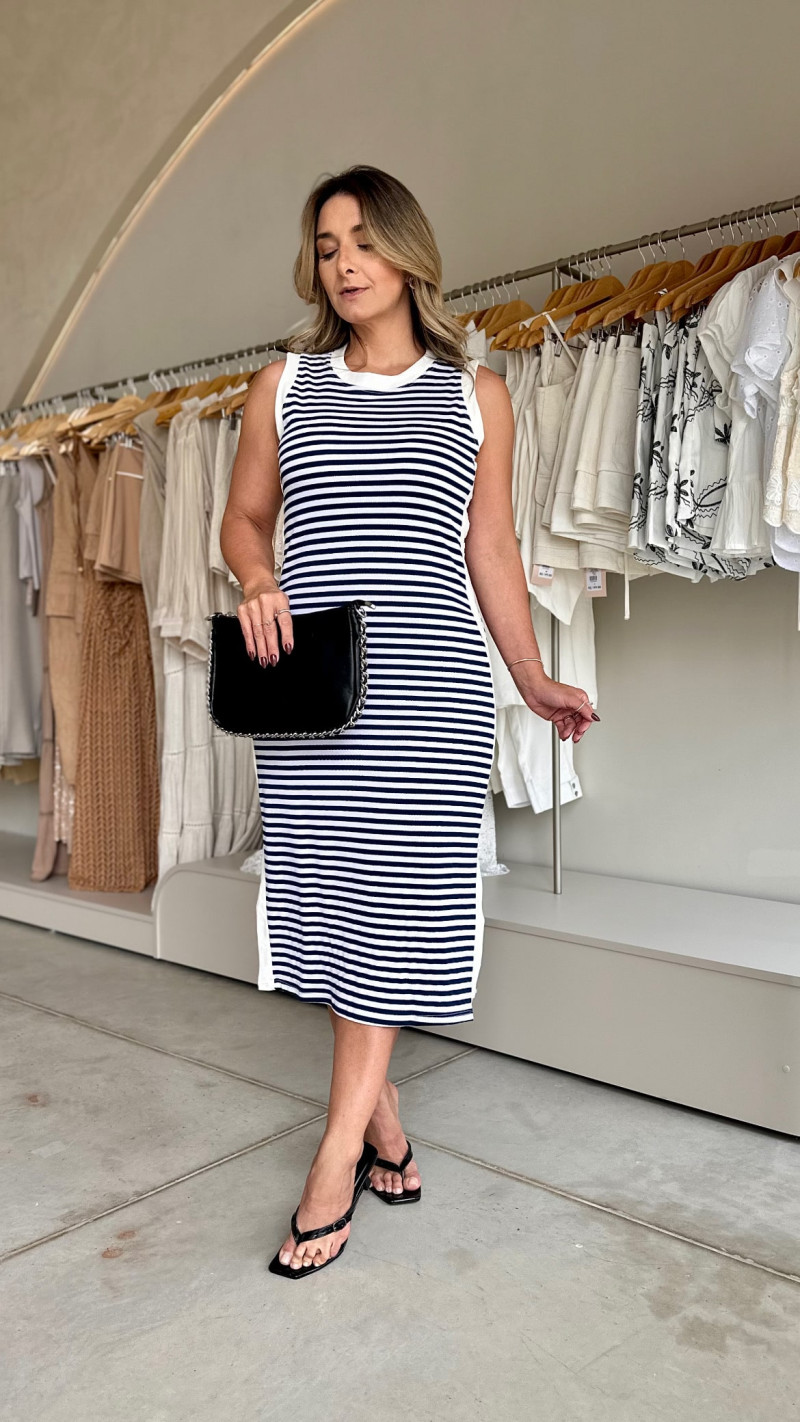 Vestido Midi Gola Alta Agatha Cores