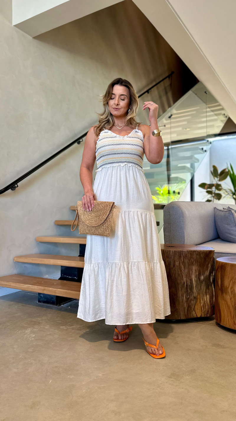 Vestido Midi Alcinha Bordado Vick