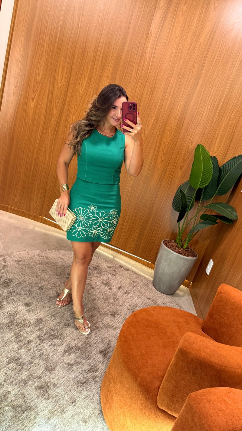 Conjunto Cropped e Saia Linho Bordado Ana