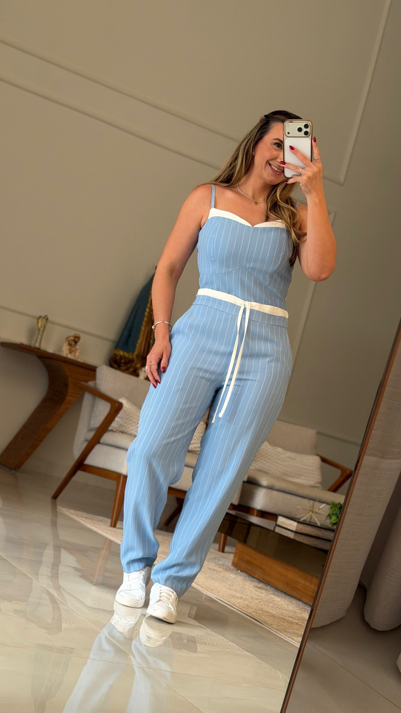 Conjunto Cropped E Calça Risca De Giz Paula 