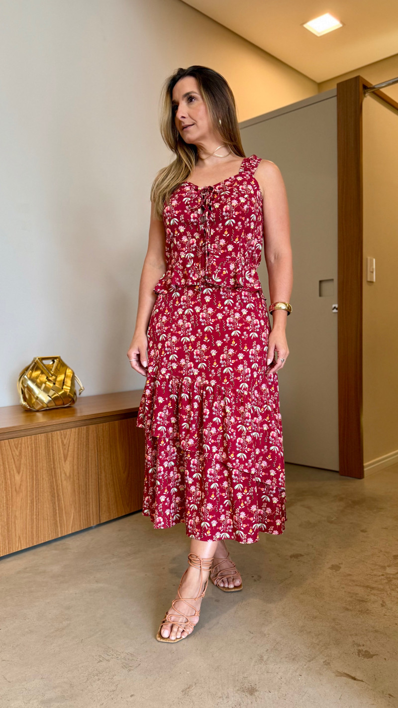 Conjunto Cropped E Saia Midi Maya