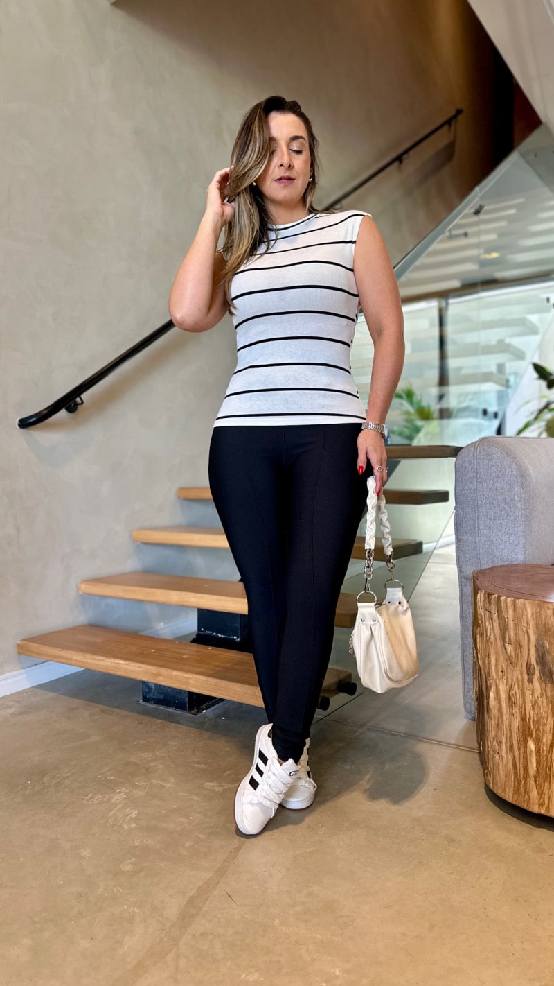 Blusa Gola Alta Canelada Aline