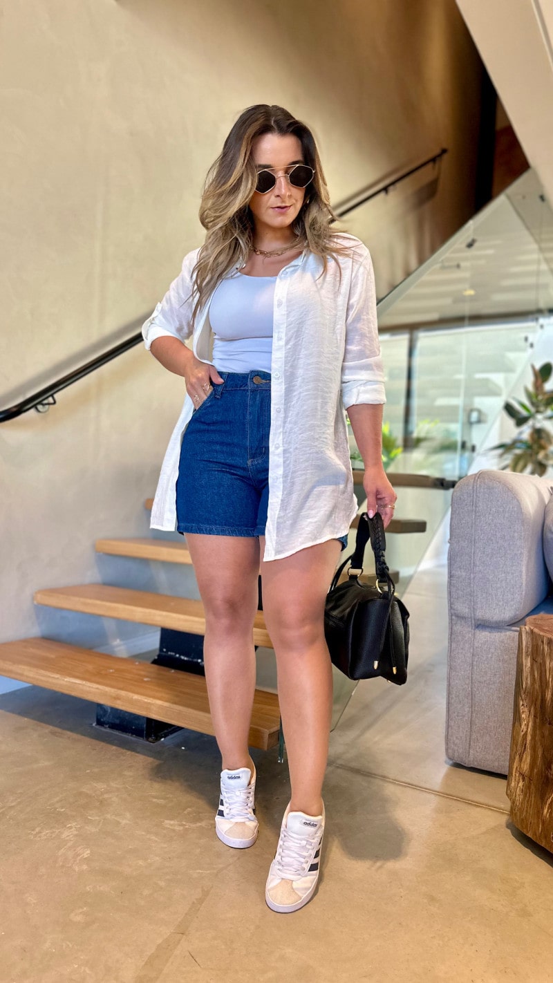 Short Jeans Meia Coxa Carla