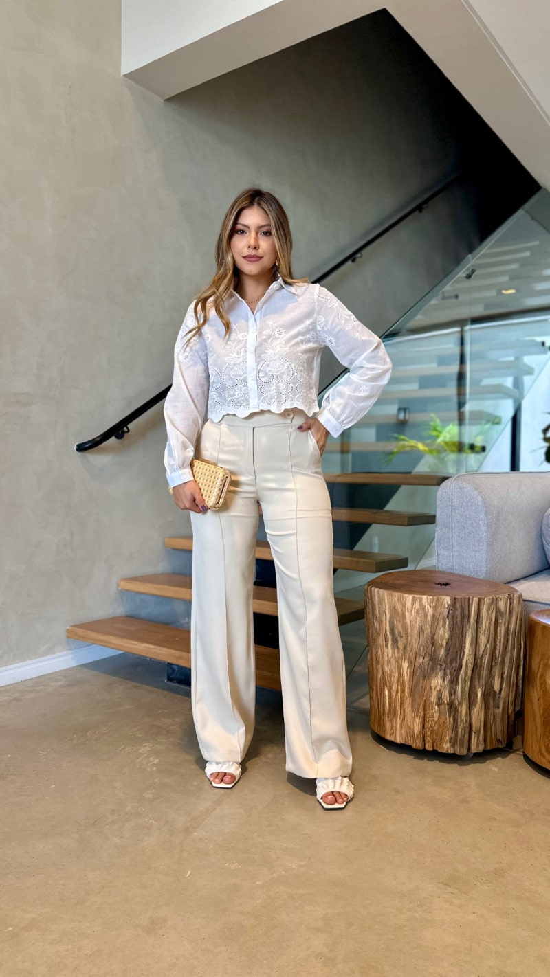 Camisa Cropped Bordado Suzy