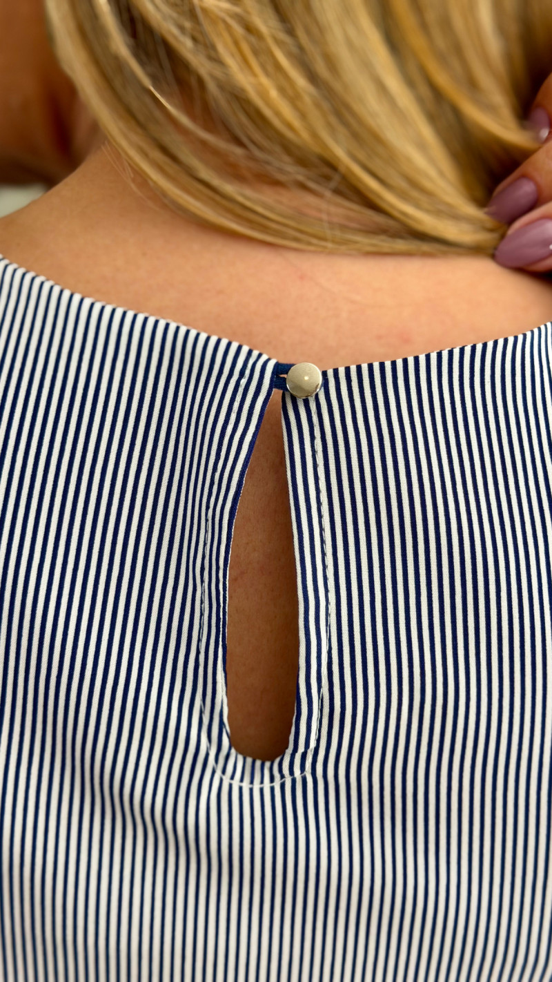 Conjunto Cropped e Saia midi Vitória 