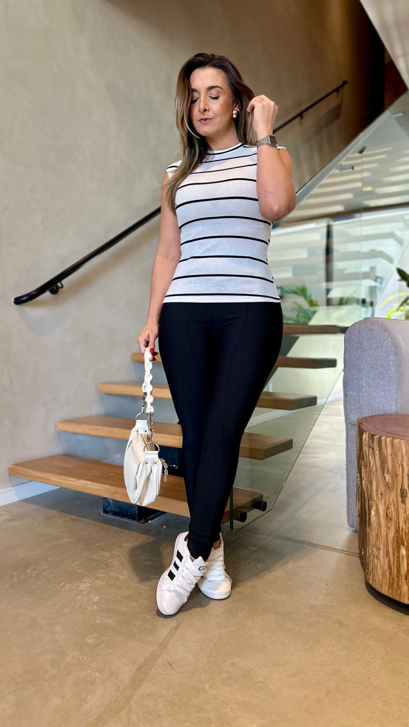 Blusa Gola Alta Canelada Aline