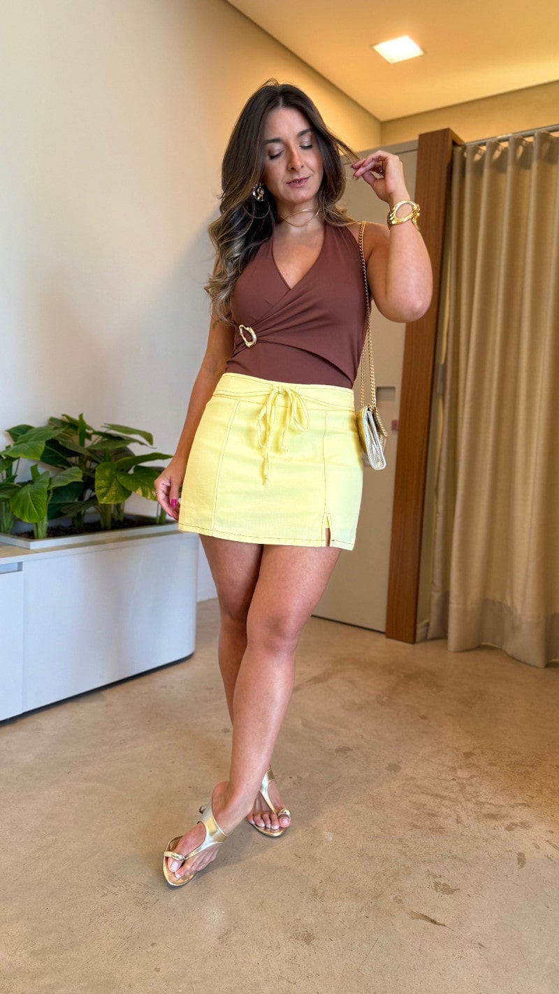 Shortsaia Com Detalhe Amarração Julia