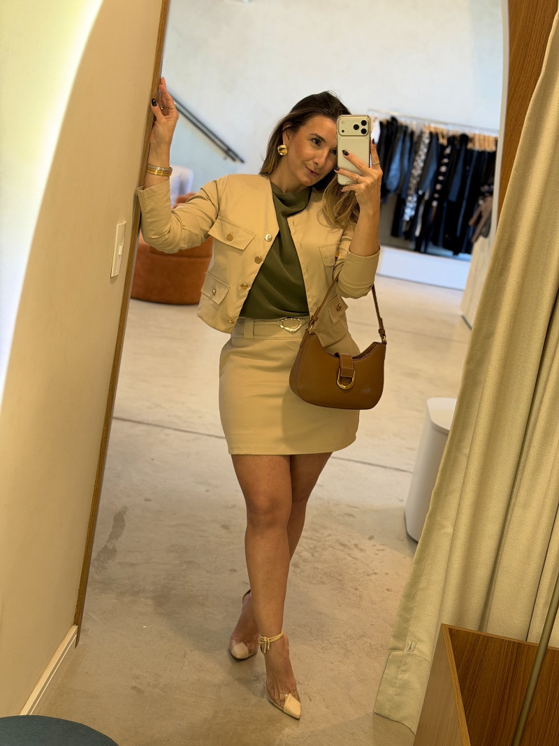 Conjunto Jaqueta E Shortsaia Sarja Lara