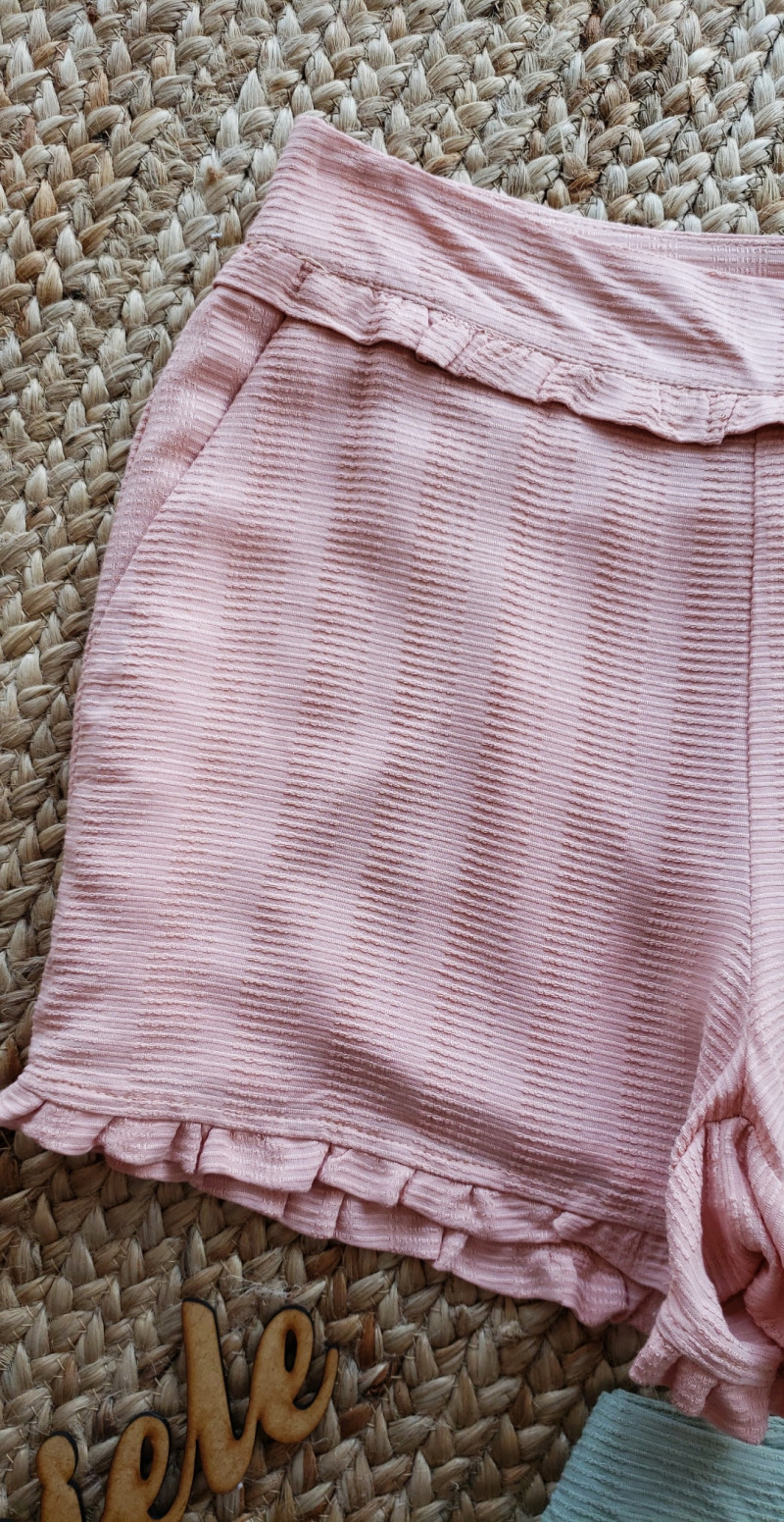 Short Babado