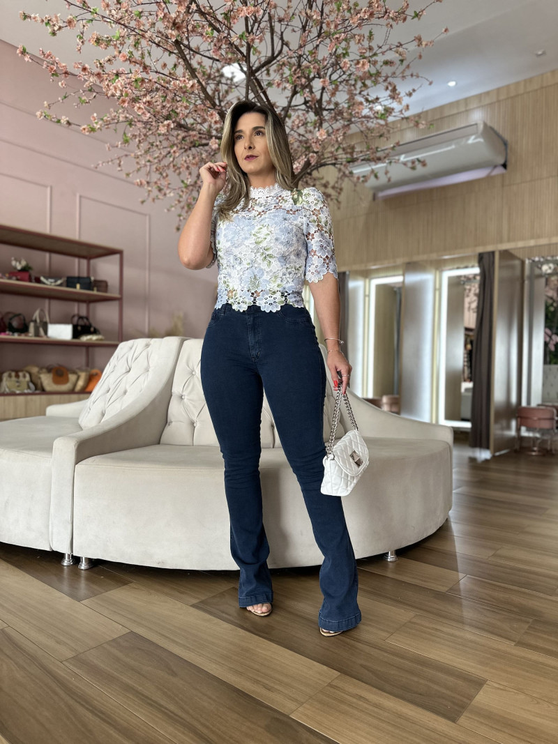 Blusa Guipir Amora