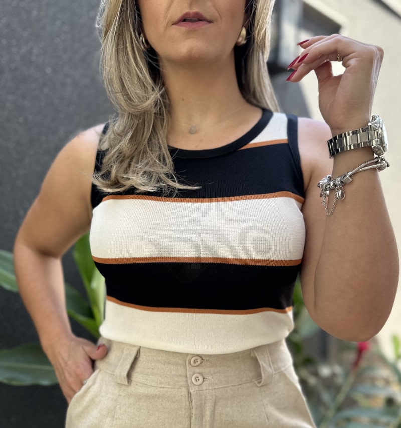 Blusa Básica Canelada Carine